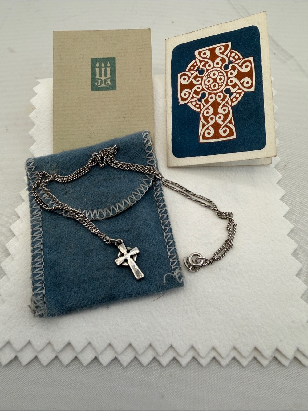 James Avery Sterling Silver Celtic Cross Necklace Petite 14” Chain Pouch Cards